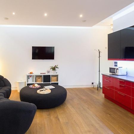 Modern, Stylish And Comfy In Trendy Jewish Quarter Apartment คราคูฟ ภายนอก รูปภาพ