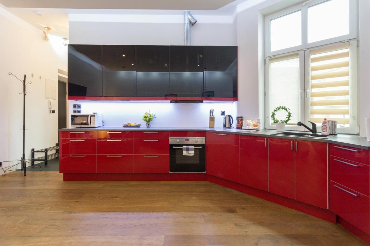 Modern, Stylish And Comfy In Trendy Jewish Quarter Apartment คราคูฟ ภายนอก รูปภาพ
