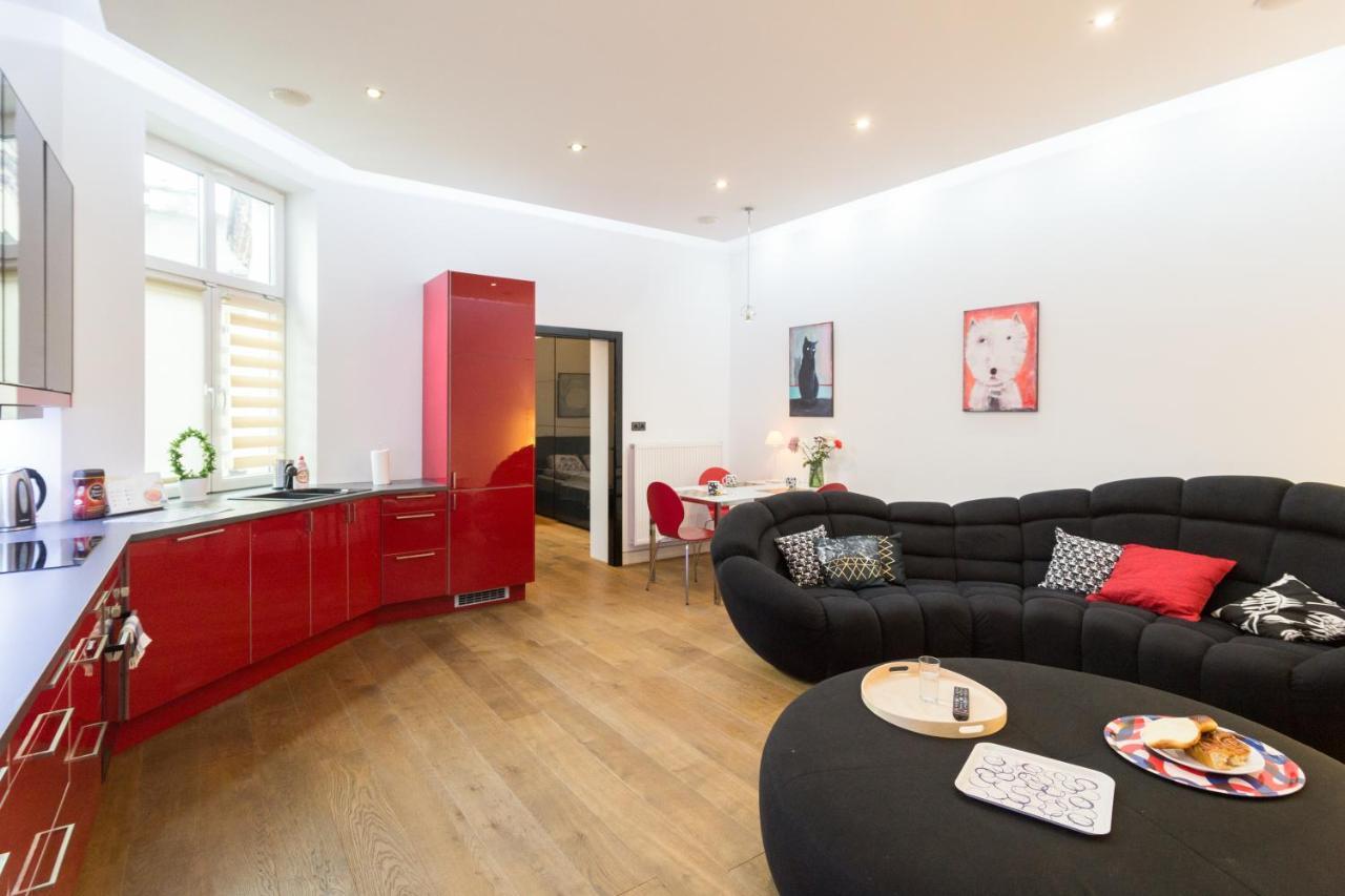Modern, Stylish And Comfy In Trendy Jewish Quarter Apartment คราคูฟ ภายนอก รูปภาพ
