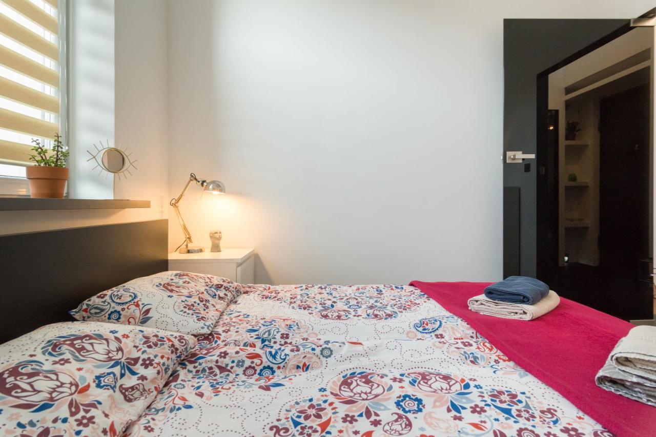 Modern, Stylish And Comfy In Trendy Jewish Quarter Apartment คราคูฟ ภายนอก รูปภาพ